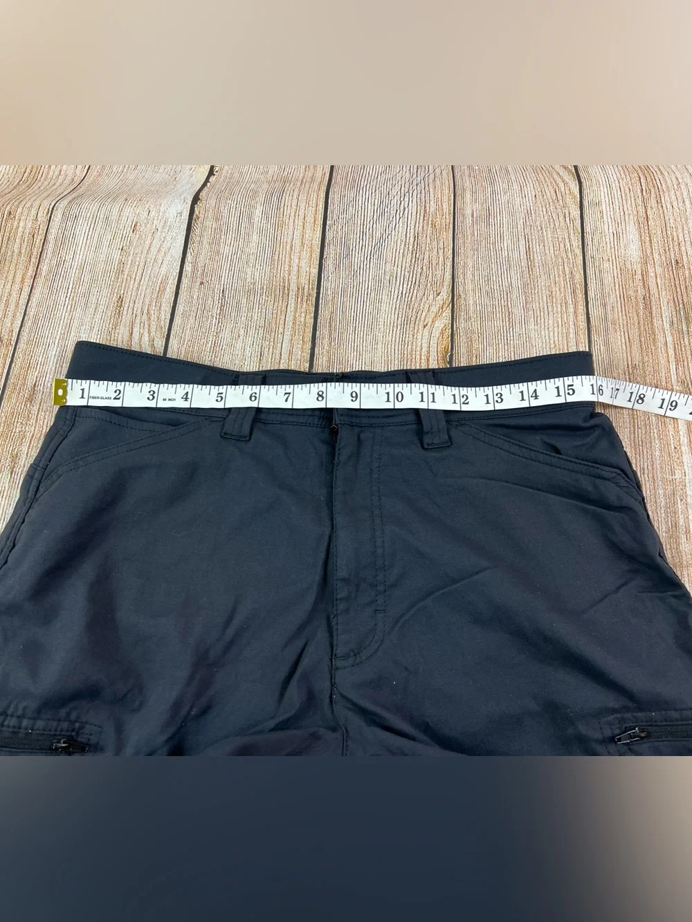 Mens Wrangler Outdoor Nylon Black Shorts Zip Pockets Size 32